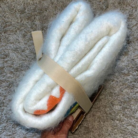 New Pier 1 Imports Embroidered Floral Birds Wool Blend Decorative Throw 50" x 60 - Picture 7 of 9